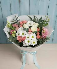 Букет цветов из:  Розы, Лизиантусы и Хризантемы в Голынки