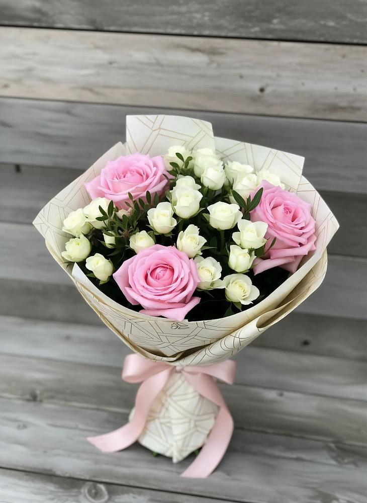 Букет цветов из: Розы в Голынки