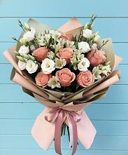 Букет цветов из:  Розы, Альстромерии и Лизиантусы в Голынки