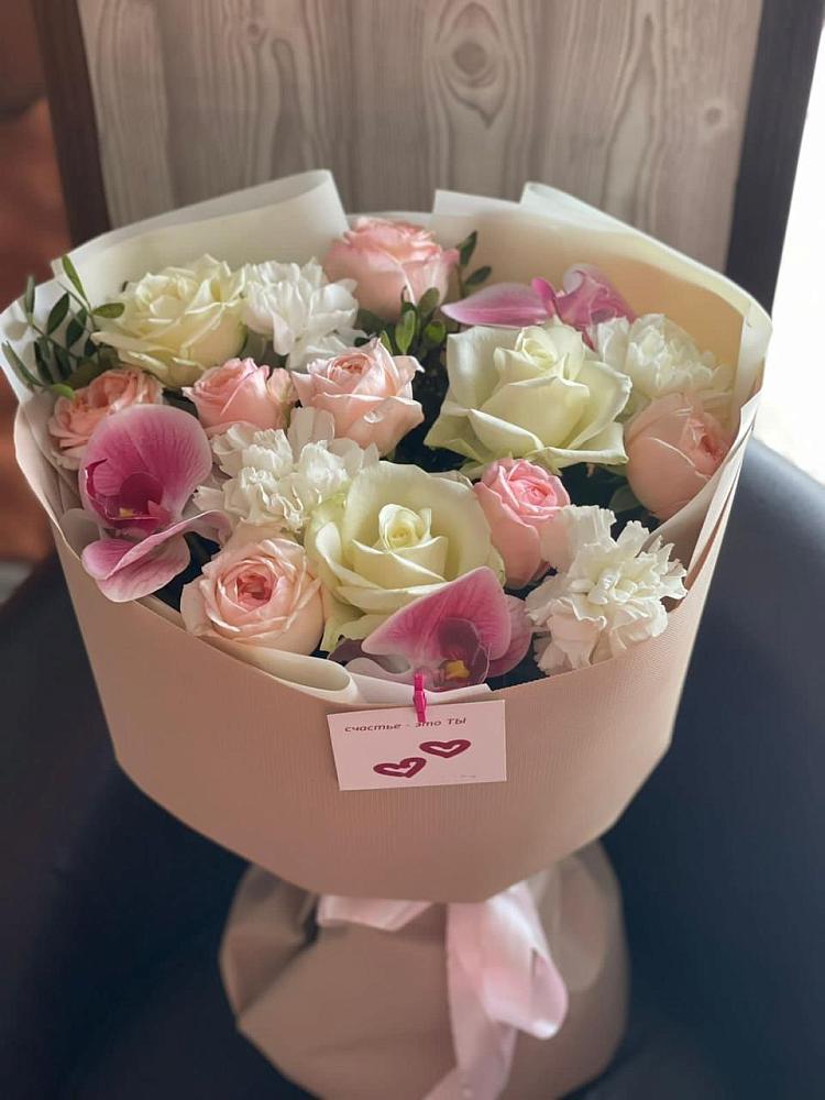 Букет цветов из: Орхидеи, Розы и Гвоздики в Голынки