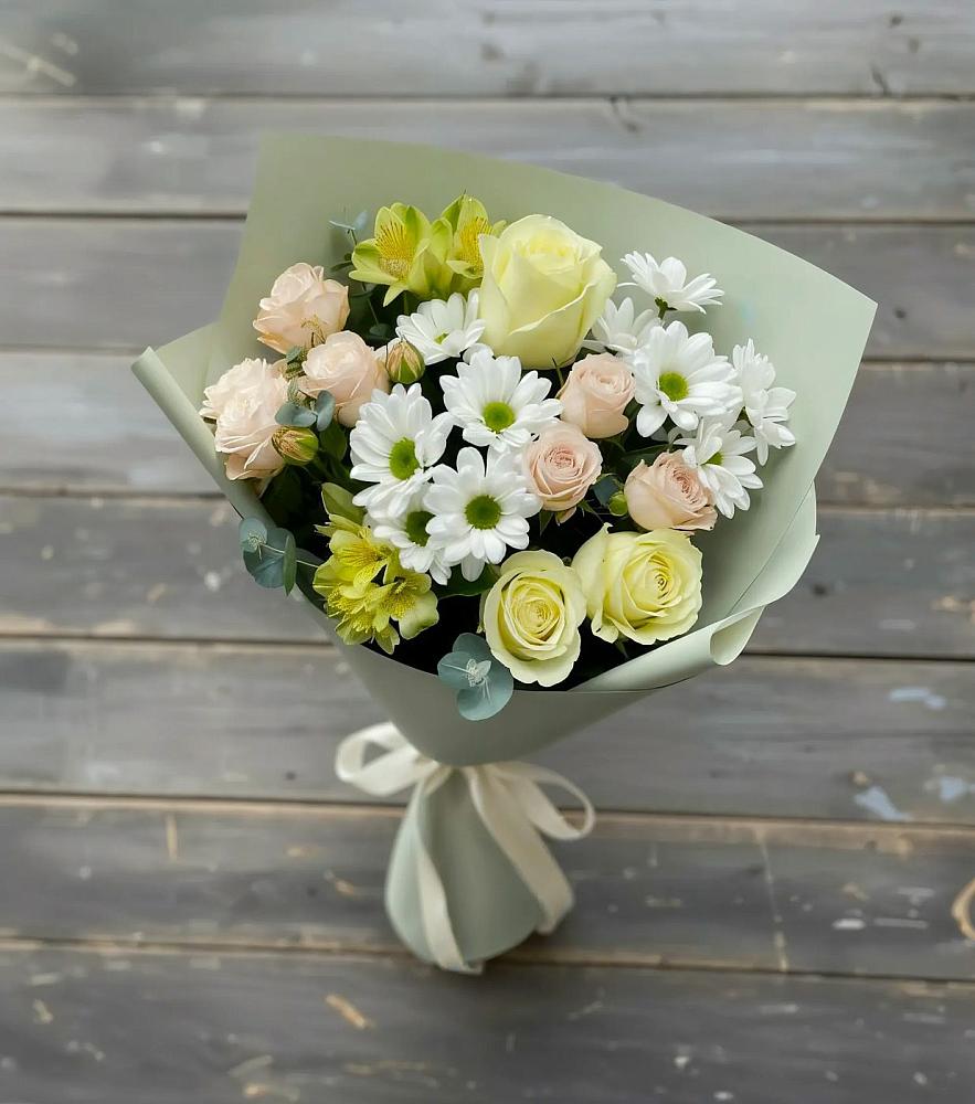 Букет цветов из: Альстромерии, Розы и Хризантемы в Голынки