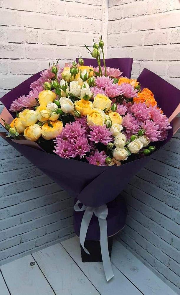 Букет цветов из: Хризантемы и Розы в Голынки
