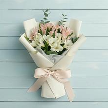 Букет цветов из:  Альстромерии в Голынки