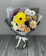 Букет цветов из:  Розы, Герберы и Хризантемы в Голынки