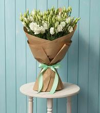 Букет цветов из:  Лизиантусы в Голынки