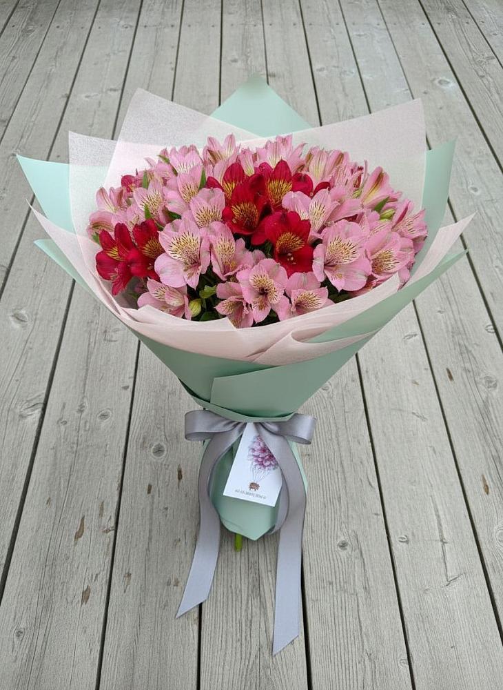 Букет цветов из: Альстромерии в Голынки