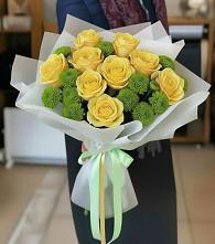 Букет цветов из:  Хризантемы и Розы в Голынки