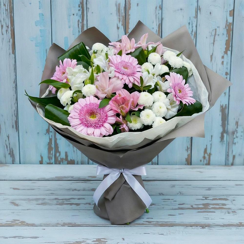 Букет цветов из: Герберы, Альстромерии и Хризантемы в Голынки