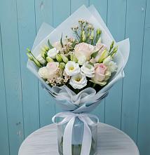 Букет цветов из:  Розы и Лизиантусы в Голынки