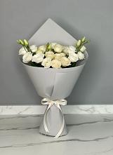 Букет цветов из:  Розы и Лизиантусы в Голынки